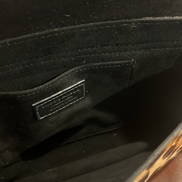 Streets Ahead Clutch - Picture 4 of 13